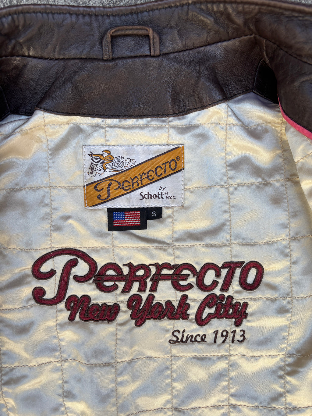 Giacca in Pelle Schott NYC - Perfecto con inserti in Cavallino Vintage Made in USA Vintage (S)