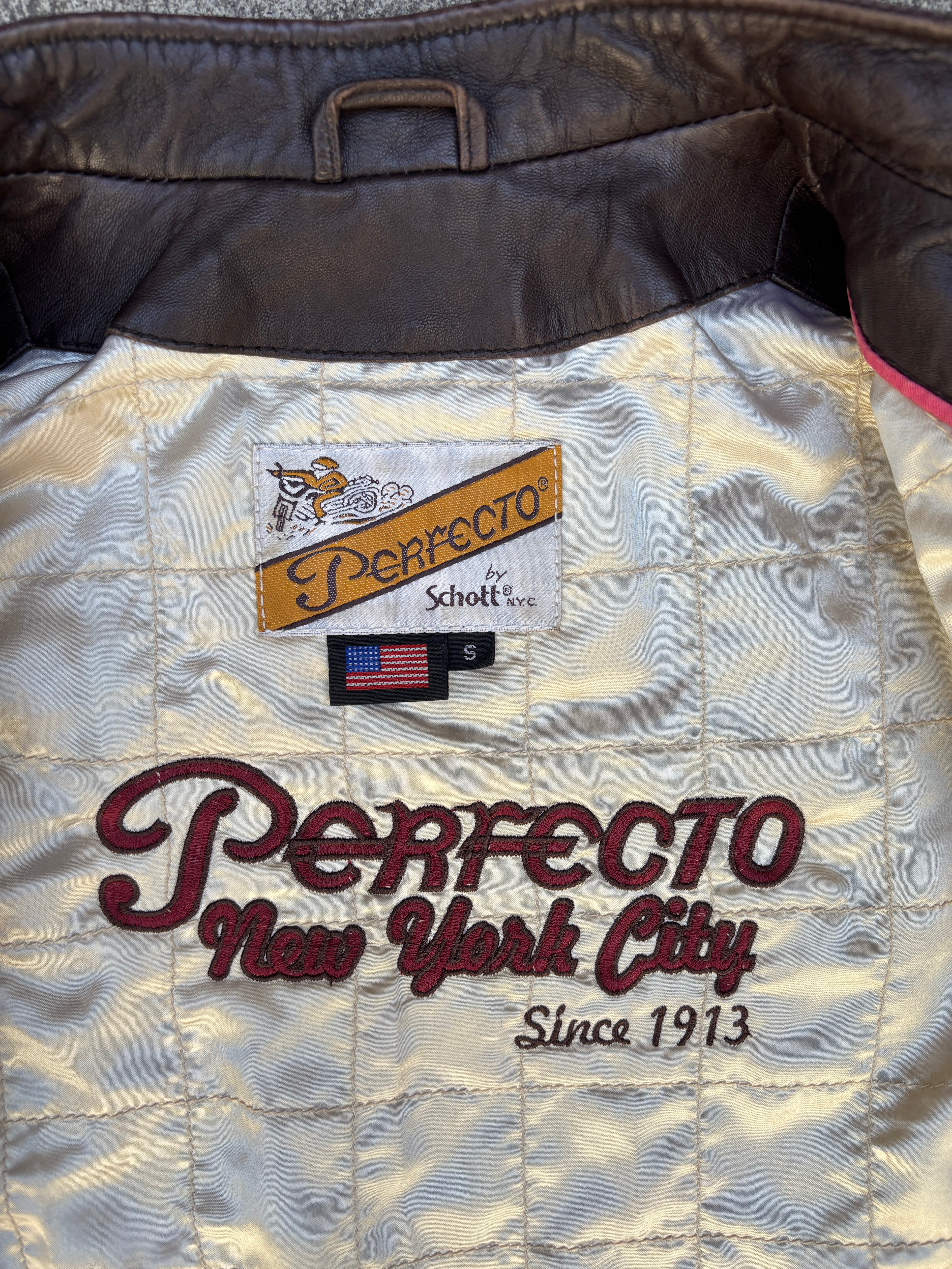 Giacca in Pelle Schott NYC - Perfecto con inserti in Cavallino Vintage Made in USA Vintage (S)