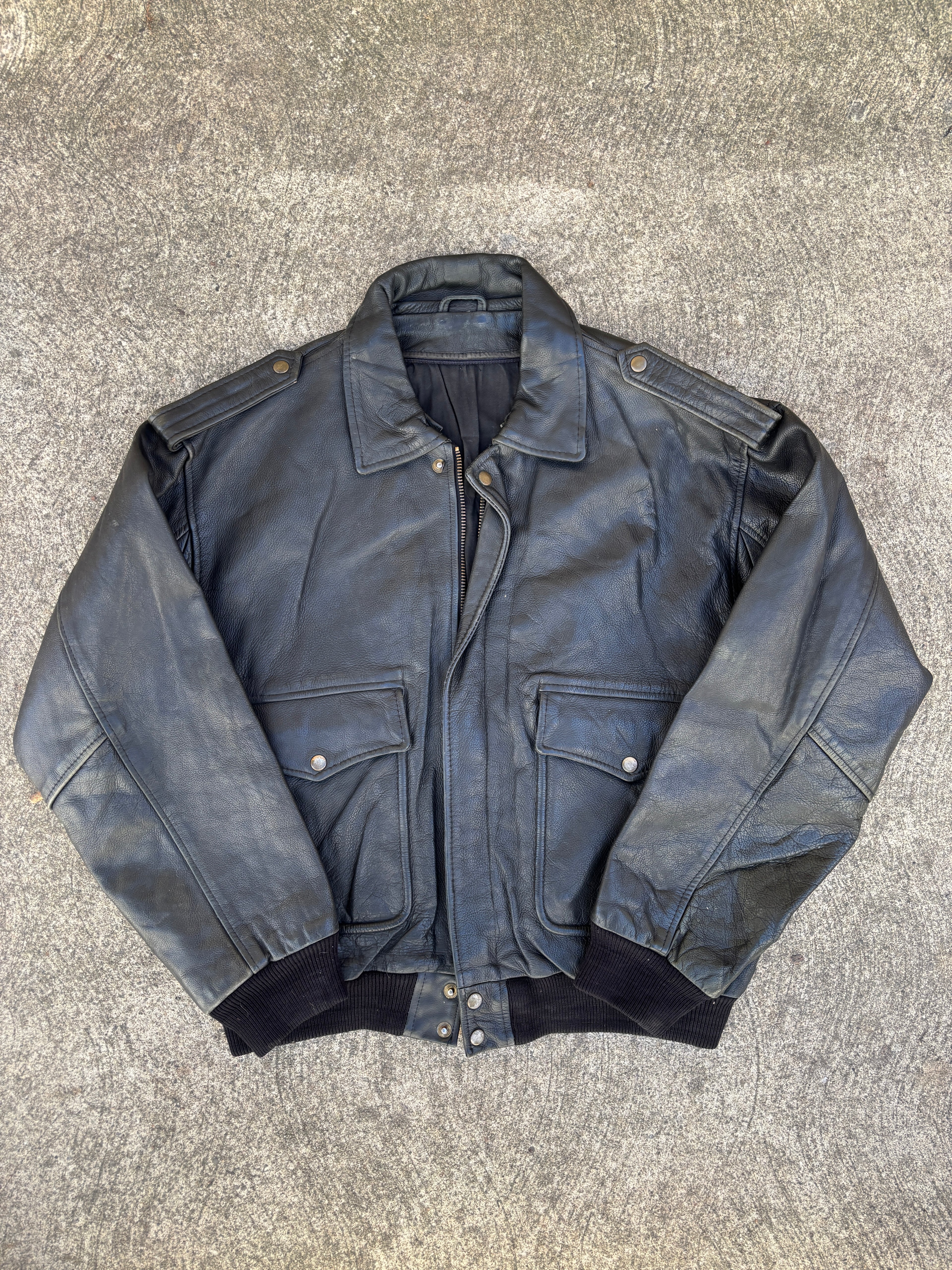 Giacca bomber in pelle nera da uomo in stile pilota Type A-2 vintage anni 90 (L)