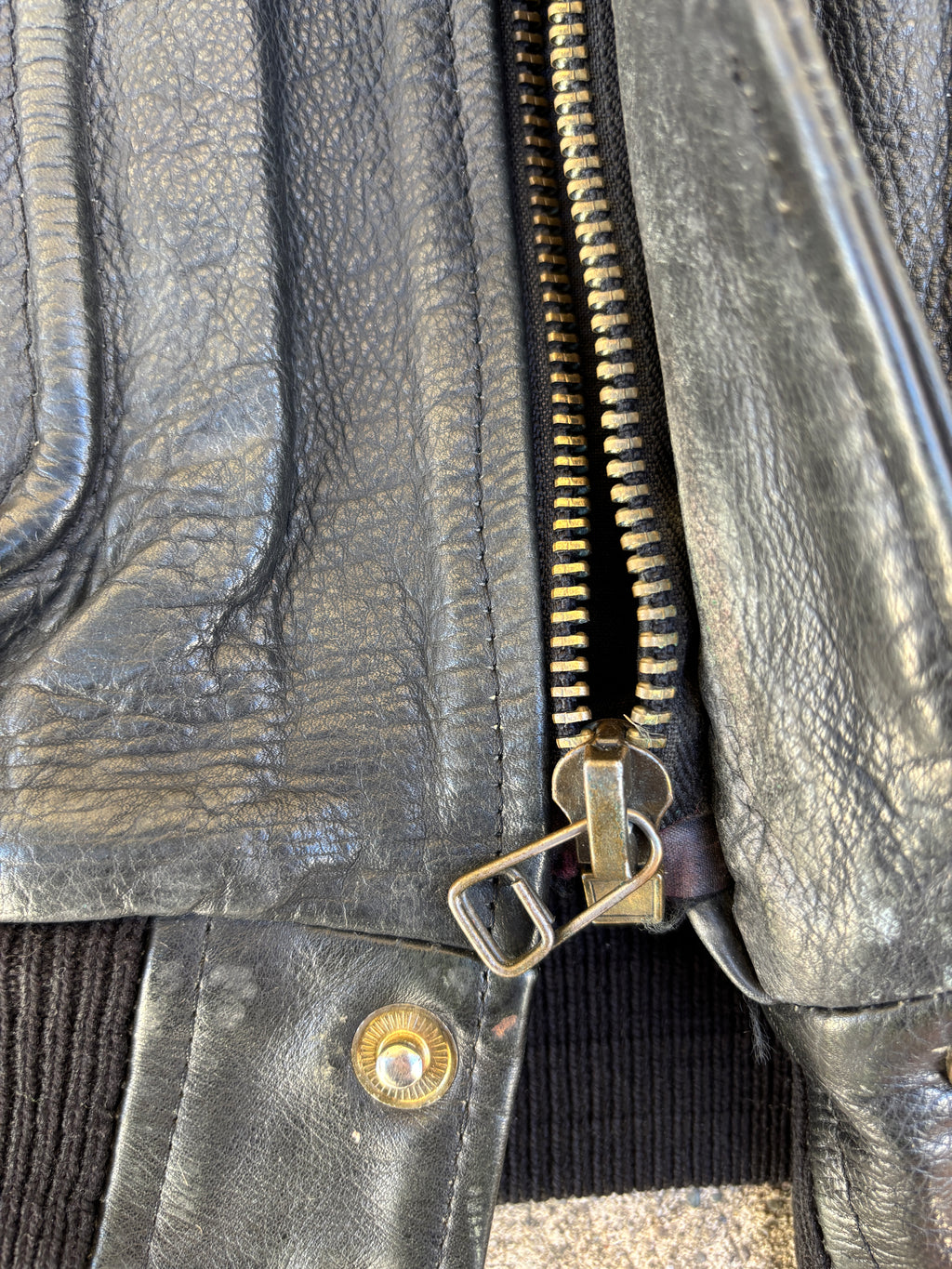 Giacca bomber in pelle nera da uomo in stile pilota Type A-2 vintage anni 90 (L)
