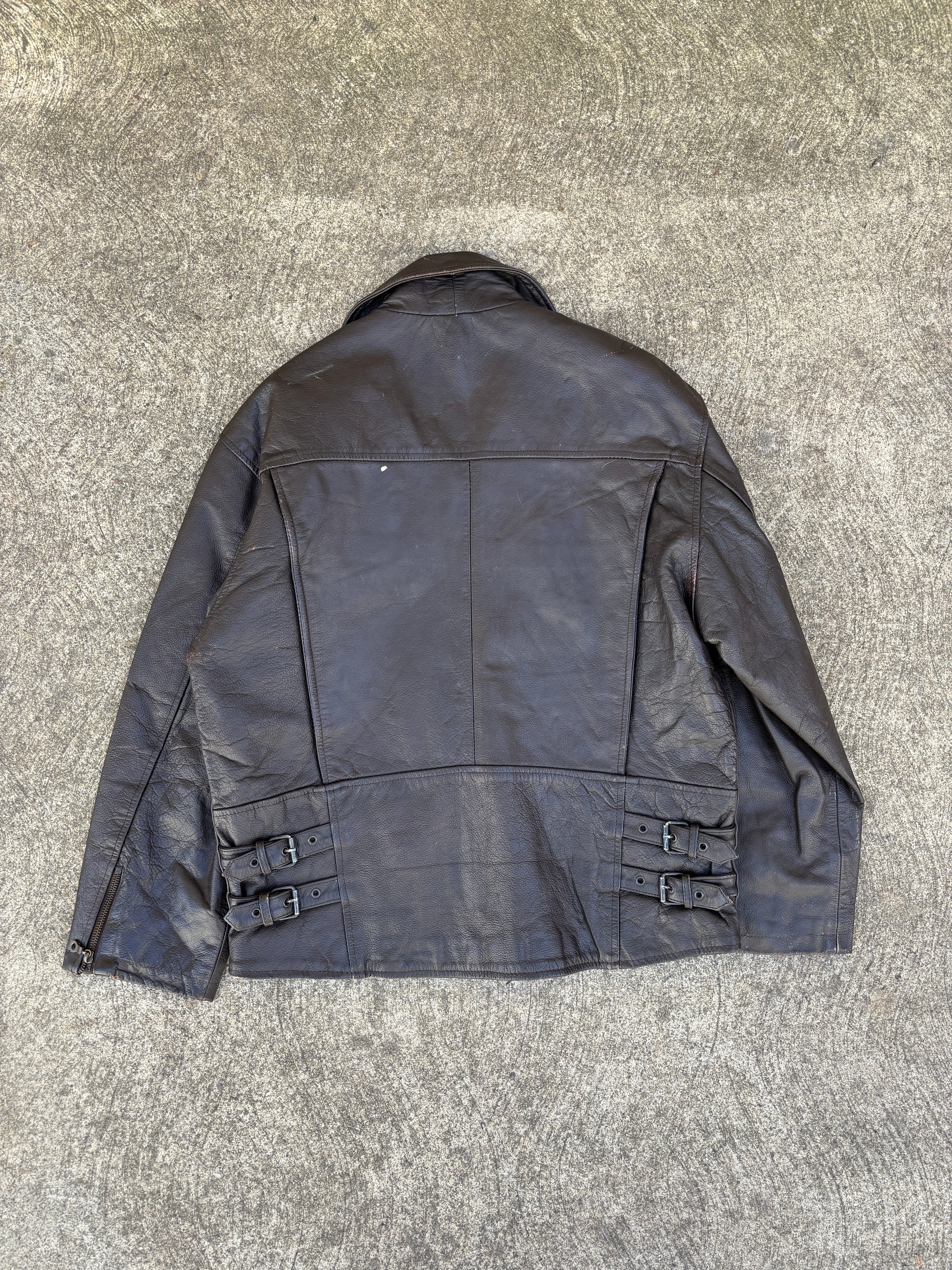 Giacca Winter Trophy in pelle marrone da uomo, bomber utility vintage anni 90 con multi tasche e fibbie (M)