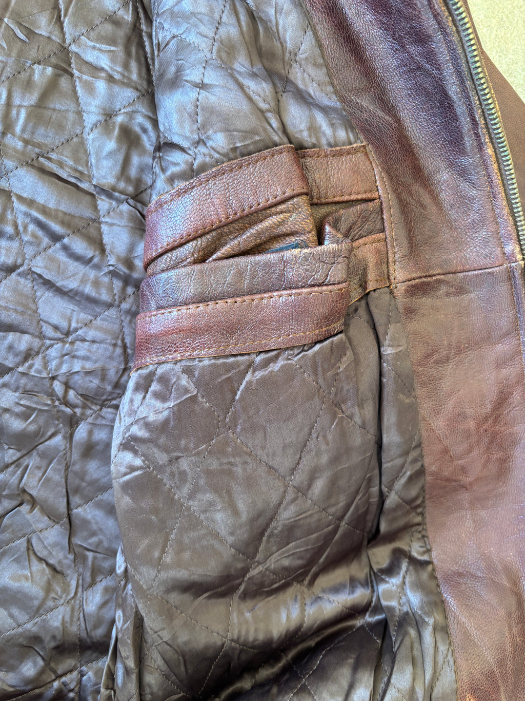 Giacca Bomber in Pelle Chevignon “World Traveler” Vintage Anni ’80