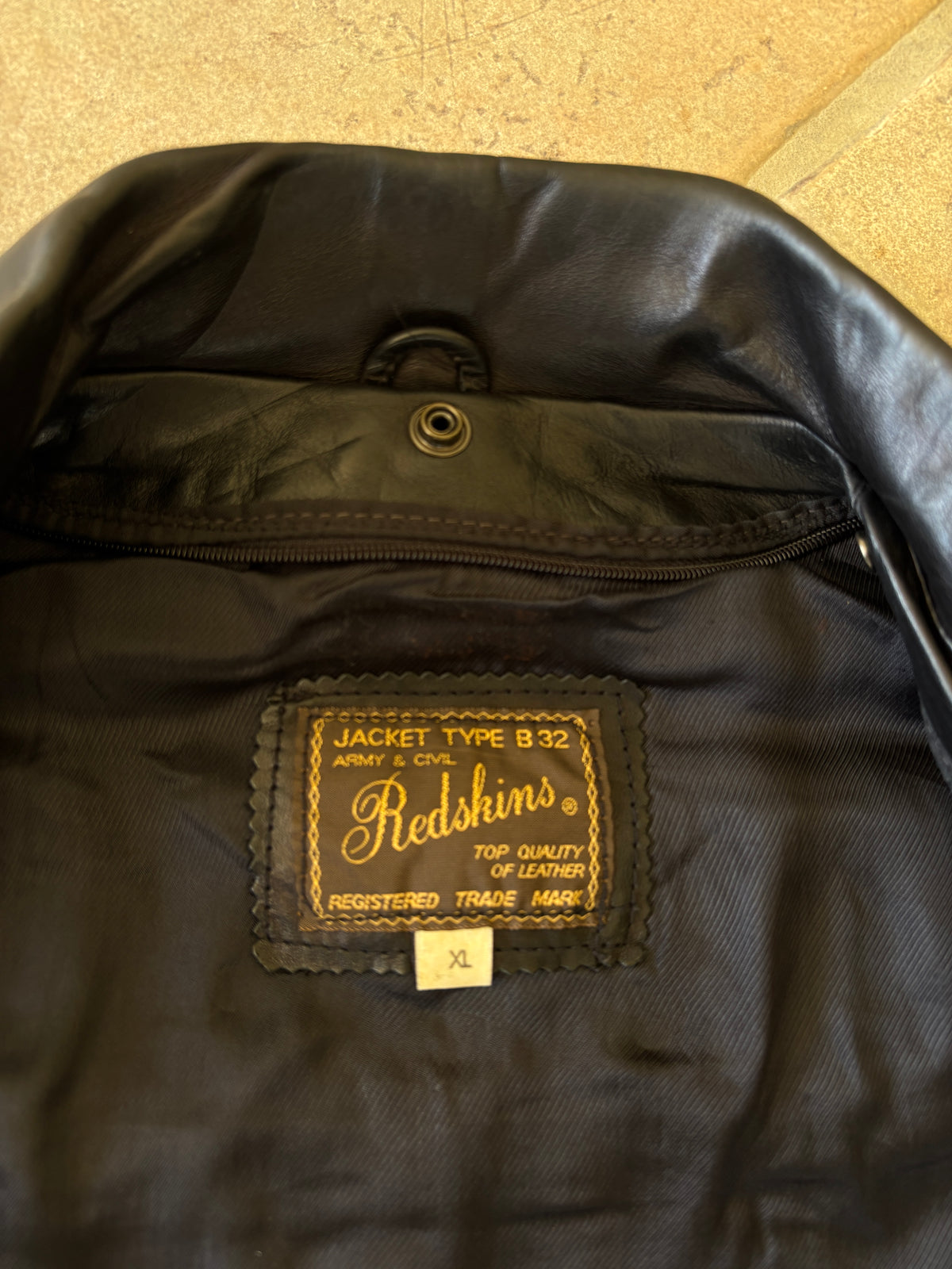 Giacca Bomber in Pelle Redskins “Type B 32” Vintage Anni ’90